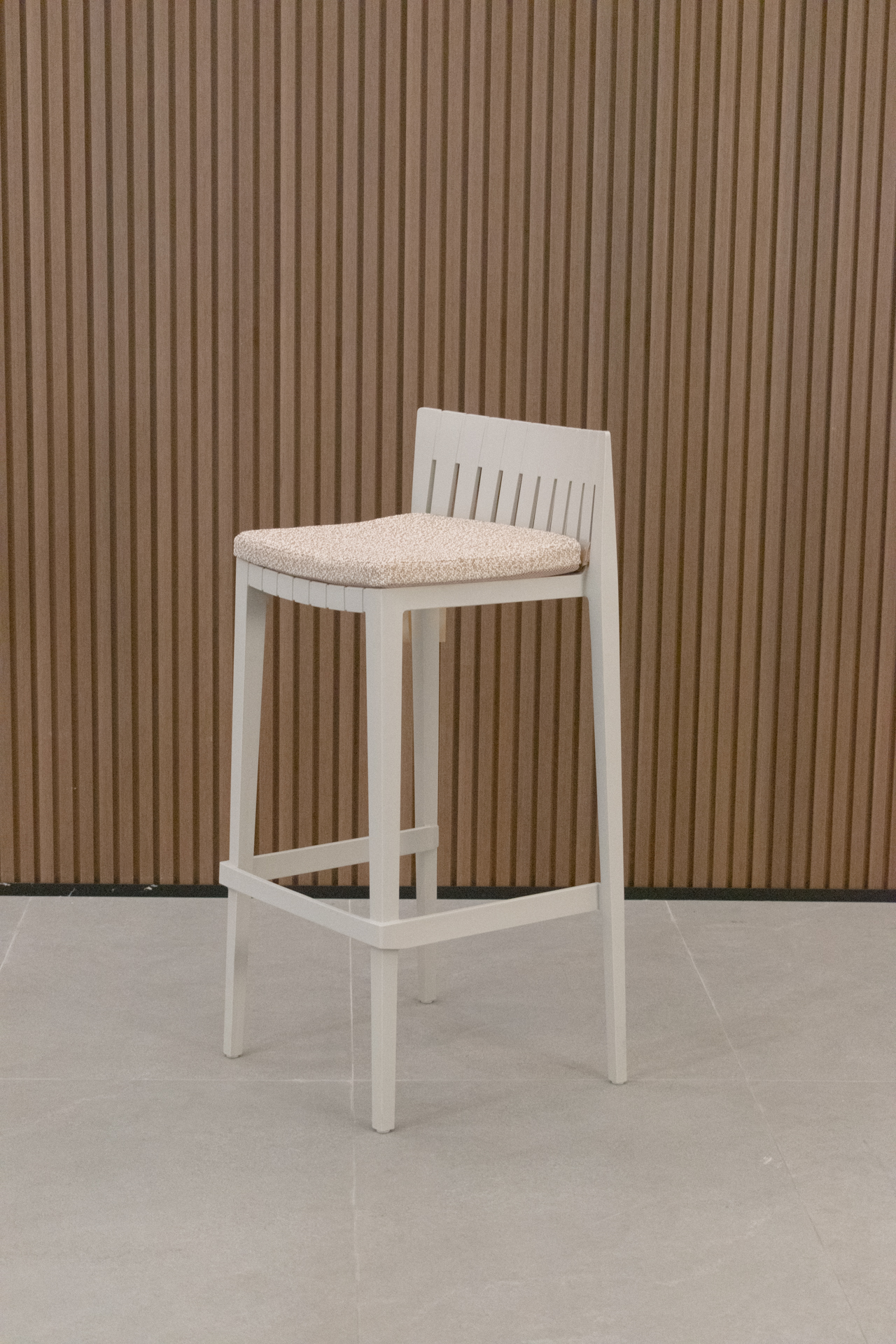 silla de bar spritz ecru con cojin